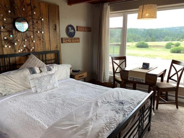 549 Cold Brook Ave, Hot Springs, SD 57747